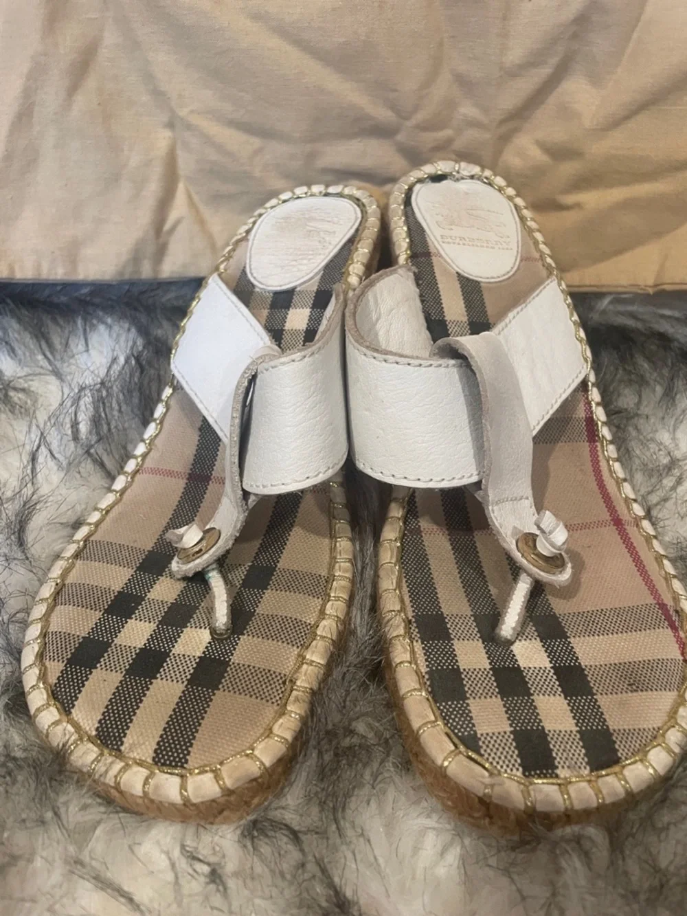 Burberry White Leather Thong Espadrille Sandals Classic Check Insole Sz 41 BS1 - Picture 3 of 7